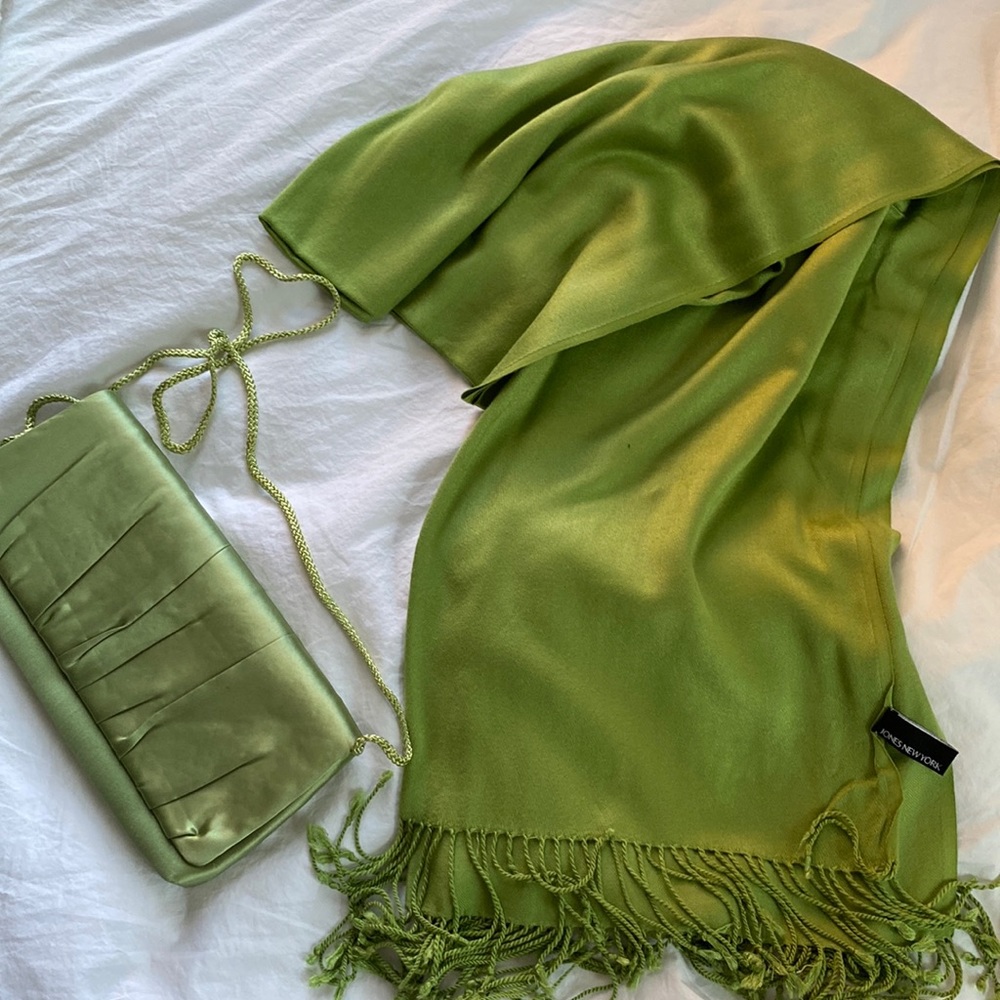 Jones New York shawl and satin clutch